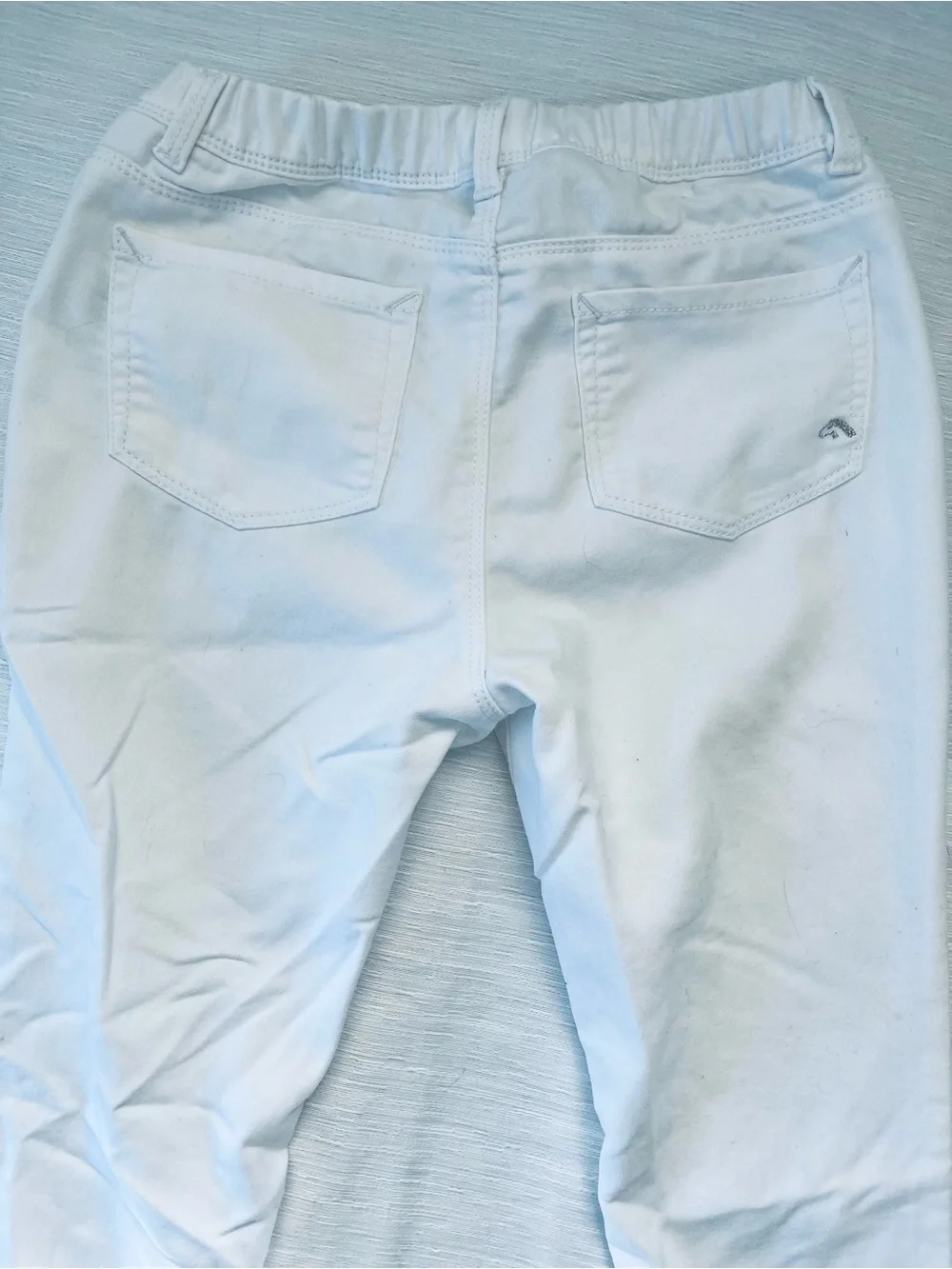 Cat & Jack Navy and White Gingham Button-Up Shirt & White Stretch Jeans